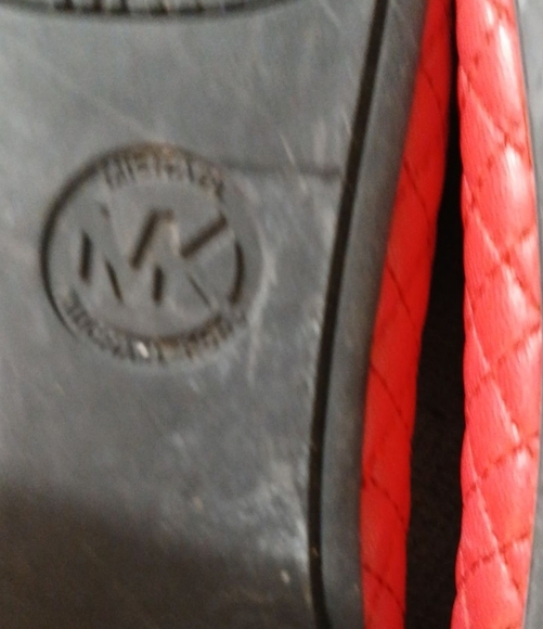 Michael Kors Red Quilted Ballet Flats Women's size 6 - Picture 10 of 13